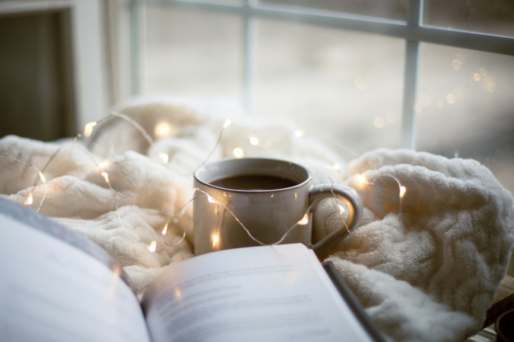 Five small rituals for a softer&nbsp;evening